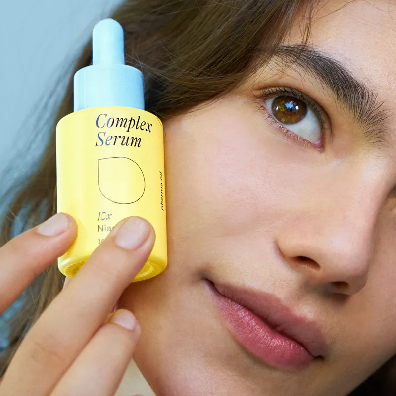 Veido serumas su niacinamidu  COMPLEX